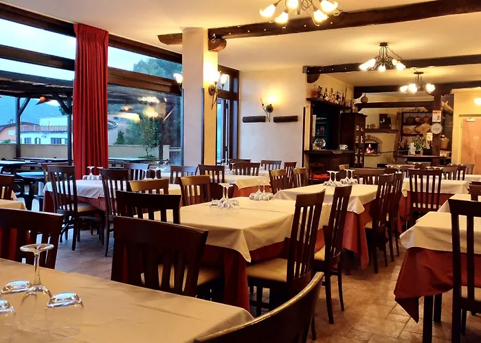 Hotel Sette E Mezzo 3*